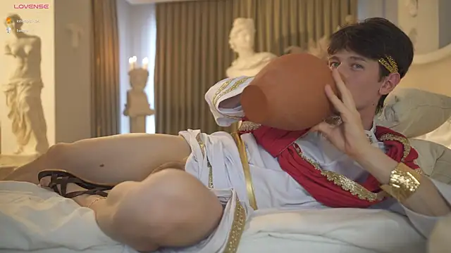 Snapshot of tommyjoyer chatting on October 15, 2025, 2:28 pm tommyjoyer online show from October 15, 2025, 2:28 pm