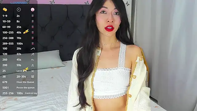 SophiaLiu online show from March 9, 2025, 2:18 am