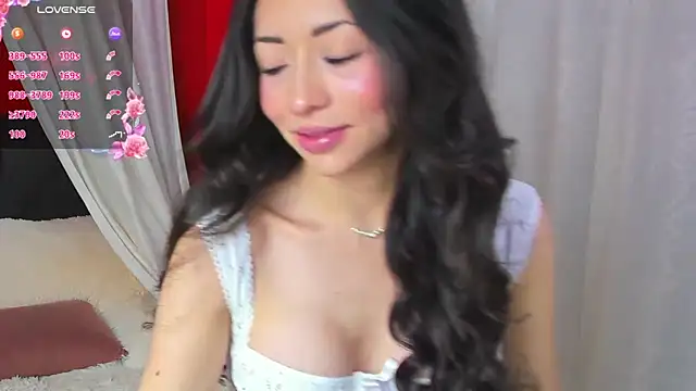 SophiaLiu online show from October 21, 2025, 2:29 pm