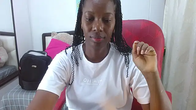 Snapshot of Sara_Marks chatting on October 20, 2025, 11:10 am Sara Marks online show from October 20, 2025, 11:10 am