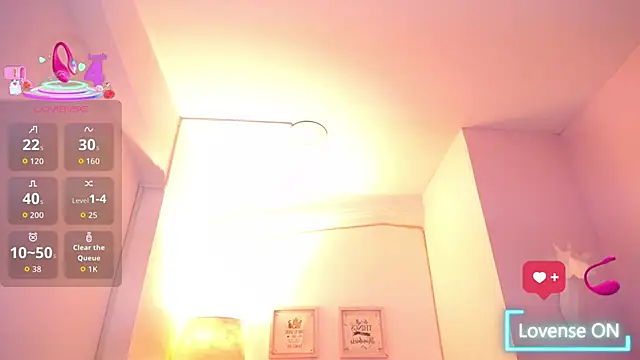 Nahom1  online show from November 11, 2025, 9:15 pm