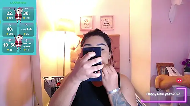 Nahom1  online show from December 13, 2025, 8:04 pm