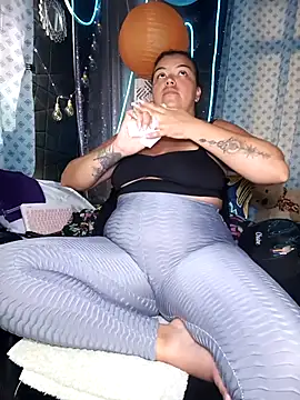 Horny kaylee online show from October 26, 2025, 6:03 pm