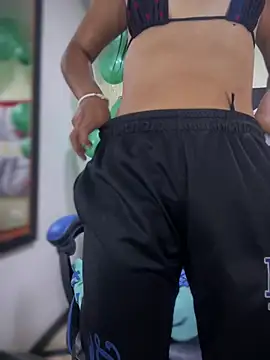 emily rosse04 online show from February 3, 2025, 5:56 pm