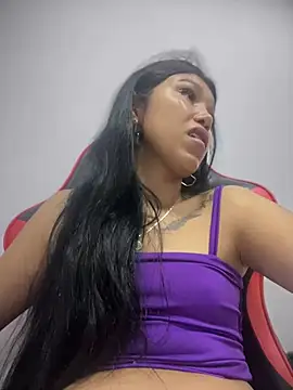 emily rosse04 online show from February 26, 2025, 12:25 pm