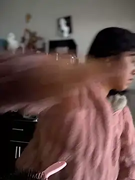 emily rosse04 online show from September 22, 2025, 11:12 am