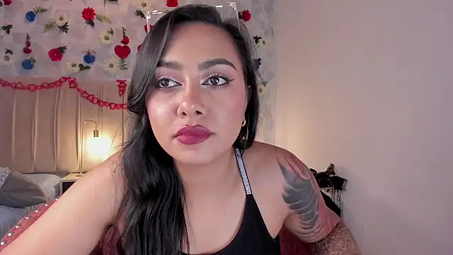 Snapshot of samara_smithh chatting on February 24, 2025, 4:58 pm samara smithh online show from February 24, 2025, 4:58 pm