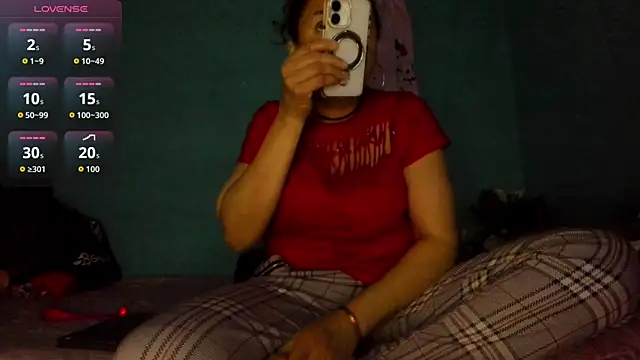 SheraHadee online show from December 3, 2025, 1:02 am