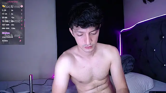 Snapshot of henry_diiaz chatting on October 10, 2025, 8:57 am henry diiaz online show from October 10, 2025, 8:57 am