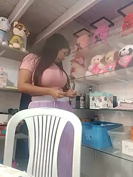 VivienAndClark online show from November 7, 2025, 4:51 pm