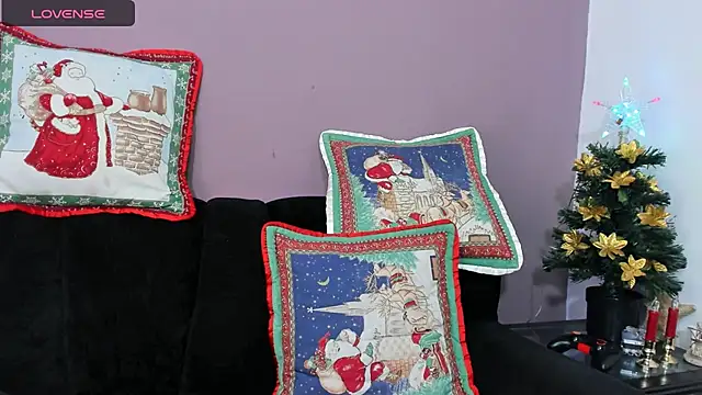 Snapshot of lenna__lujan05 chatting on January 6, 2025, 1:52 pm lenna  lujan05 online show from January 6, 2025, 1:52 pm