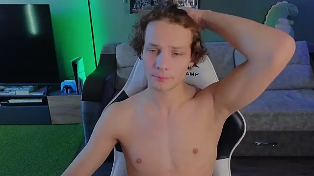 TeddyLiLboy online show from October 18, 2025, 9:43 am