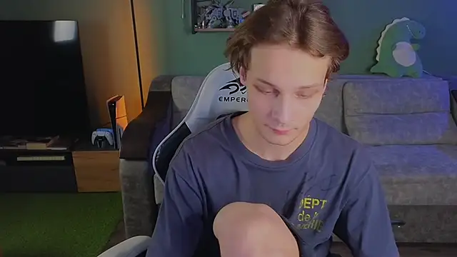 TeddyLiLboy online show from October 19, 2025, 2:40 pm