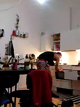 eltoulou online show from January 11, 2025, 7:38 pm