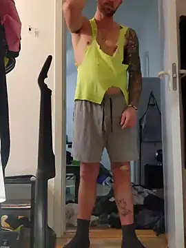 eltoulou online show from January 26, 2025, 2:52 pm