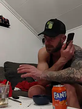 eltoulou online show from March 3, 2025, 8:43 pm