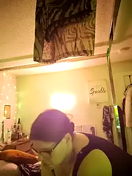 BeckiTooSweet online show from December 31, 2024, 11:53 am