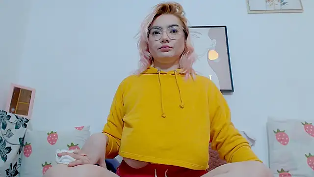 Catlady333 online show from September 10, 2025, 12:10 am