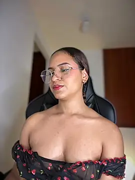 gretta kler1 online show from February 9, 2025, 3:53 am