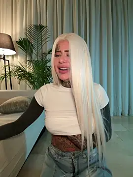 bambixboo online show from November 15, 2025, 10:26 pm