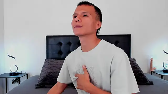 Snapshot of jaylen_and_duke chatting on February 11, 2025, 11:10 am jaylen and duke online show from February 11, 2025, 11:10 am