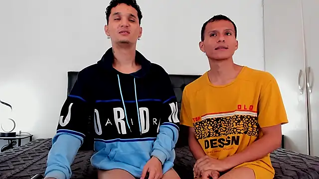 Snapshot of jaylen_and_duke chatting on March 7, 2025, 11:07 am jaylen and duke online show from March 7, 2025, 11:07 am