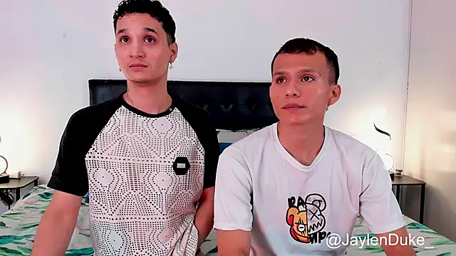 Snapshot of jaylen_and_duke chatting on December 2, 2025, 11:15 am jaylen and duke online show from December 2, 2025, 11:15 am