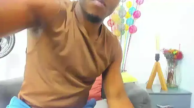 bigcock latin1 online show from February 27, 2025, 3:14 am