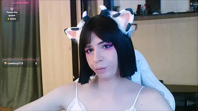 Snapshot of FemAlexa_ chatting on January 22, 2025, 6:10 pm FemAlexa online show from January 22, 2025, 6:10 pm