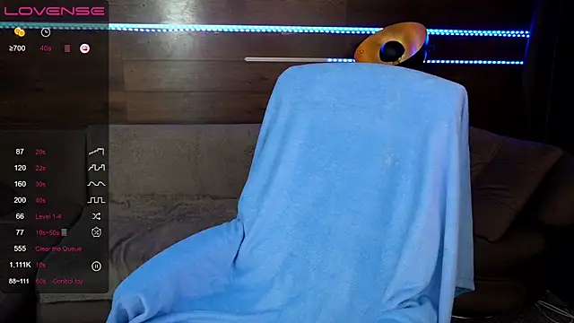 JasminJames online show from March 13, 2025, 5:28 pm