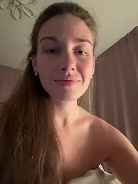 JasminJames online show from October 21, 2025, 9:37 pm