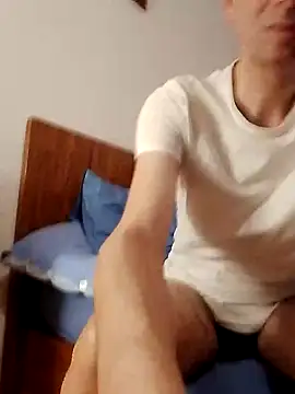 Snapshot of Anastasio33 chatting on February 22, 2025, 6:41 pm Anastasio33 online show from February 22, 2025, 6:41 pm