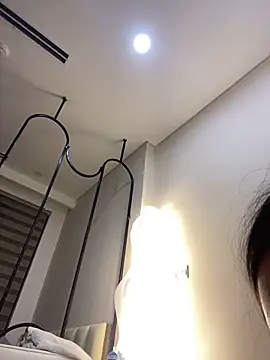 MEOW MEO online show from March 18, 2025, 8:26 pm