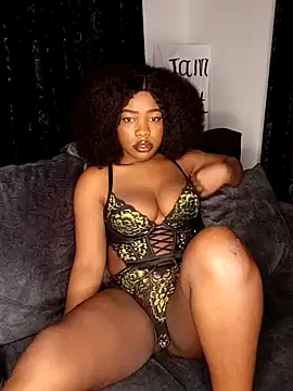 Snapshot of rosey_cheeks chatting on December 20, 2024, 4:31 am rosey cheeks online show from December 20, 2024, 4:31 am