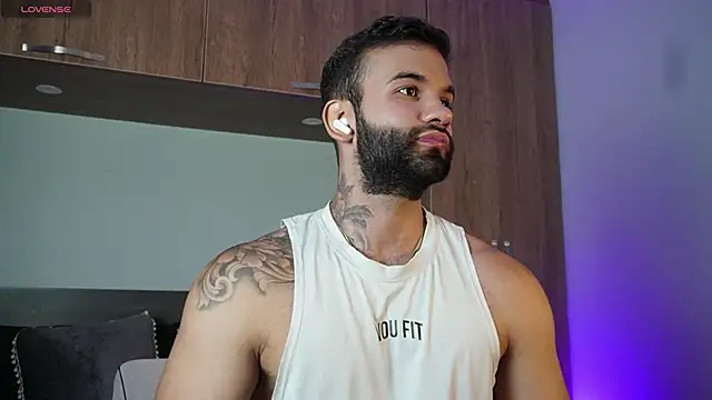 MarkHazze online show from October 9, 2025, 7:23 pm