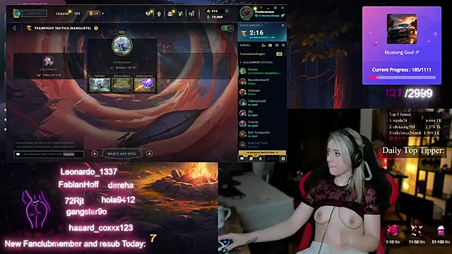 Snapshot of Lisaonthemoon chatting on January 25, 2025, 5:30 pm Lisaonthemoon online show from January 25, 2025, 5:30 pm