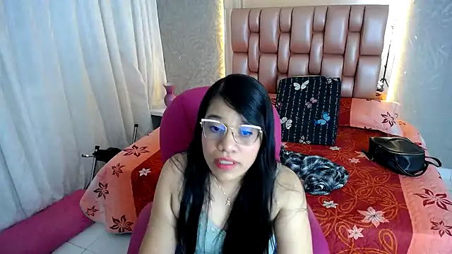 KEYRA-MILLER- online show from January 30, 2025, 1:22 am