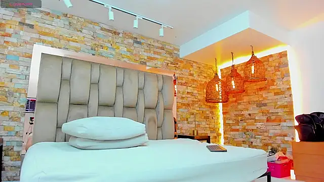 karla dunn online show from February 3, 2025, 2:03 am