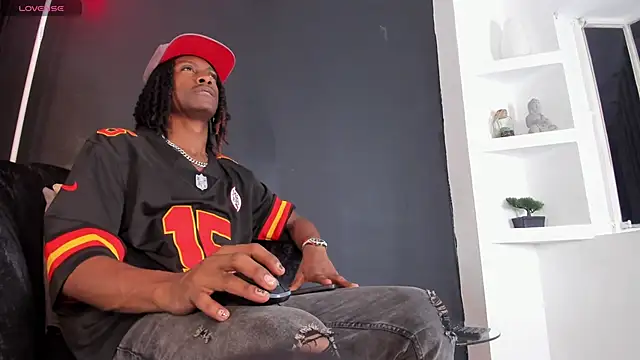 Snapshot of BRYXXXON1 chatting on December 14, 2024, 3:51 am BRYXXXON1 online show from December 14, 2024, 3:51 am