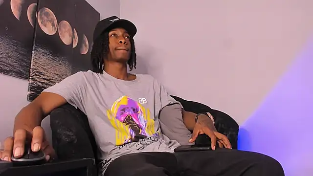 Snapshot of BRYXXXON1 chatting on October 3, 2025, 4:15 pm BRYXXXON1 online show from October 3, 2025, 4:15 pm