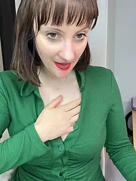 victoirenextdoor online show from March 1, 2025, 4:44 pm