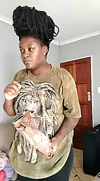 Snapshot of TheDoubleTrouble18xxx chatting on December 23, 2024, 11:36 am TheDoubleTrouble18xxx online show from December 23, 2024, 11:36 am