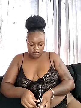 Snapshot of TheDoubleTrouble18xxx chatting on January 21, 2025, 7:37 am TheDoubleTrouble18xxx online show from January 21, 2025, 7:37 am