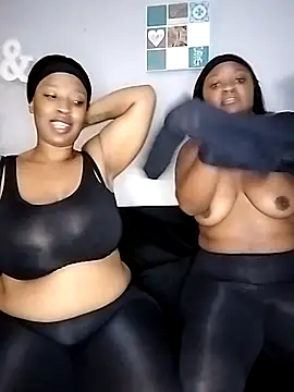 Snapshot of TheDoubleTrouble18xxx chatting on March 19, 2025, 7:17 pm TheDoubleTrouble18xxx online show from March 19, 2025, 7:17 pm