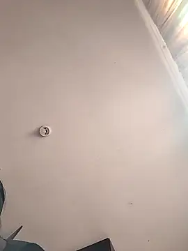 Snapshot of TheDoubleTrouble18xxx chatting on November 14, 2025, 8:35 am TheDoubleTrouble18xxx online show from November 14, 2025, 8:35 am