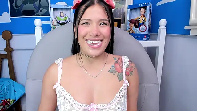 Snapshot of miss_keisi chatting on February 3, 2025, 6:28 pm miss keisi online show from February 3, 2025, 6:28 pm