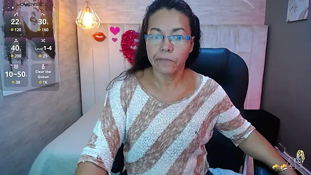 Snapshot of MaturePure chatting on February 12, 2025, 8:07 pm MaturePure online show from February 12, 2025, 8:07 pm