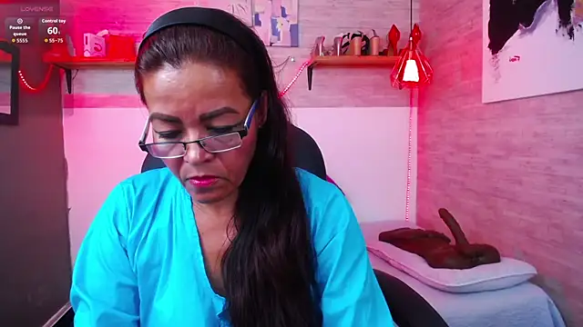 Snapshot of MaturePure chatting on September 10, 2025, 5:46 pm MaturePure online show from September 10, 2025, 5:46 pm