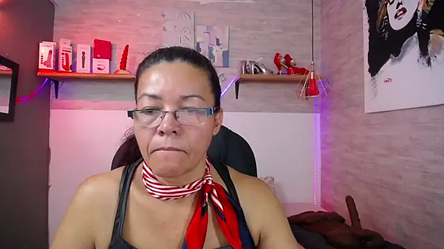 Snapshot of MaturePure chatting on November 17, 2025, 5:19 pm MaturePure online show from November 17, 2025, 5:19 pm