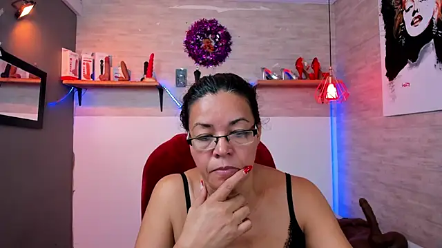 Snapshot of MaturePure chatting on December 14, 2025, 1:38 pm MaturePure online show from December 14, 2025, 1:38 pm